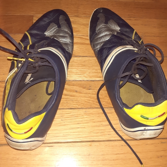 Size 8.5 pumas - Picture 2 of 2